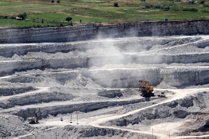 X'rwol għandu l-kompressur ta 'l-arja fil-proċess tal-minjieri?